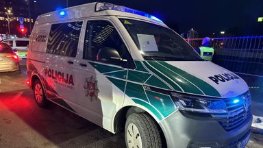 В Вильнюсе полицейская машина сбила несовершеннолетнего