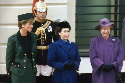 Princesė Diana, princesė Margaret, karalienė Elžbieta II