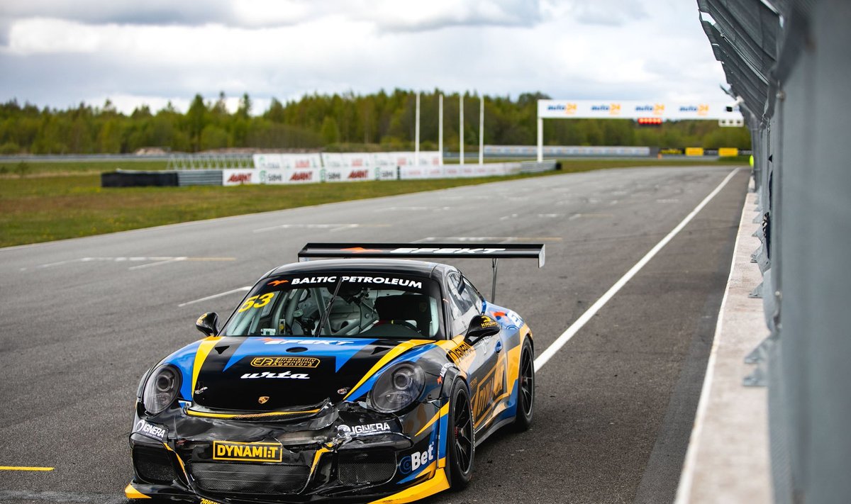 "Dynami:T Energy" komandos testai Estijoje su "Porsche"