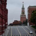 Kremlius sako nesutiksiąs su rusiškos naftos kainų „lubomis“