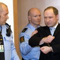 Žudikas A.Breivikas prašo jį nedelsiant paleisti