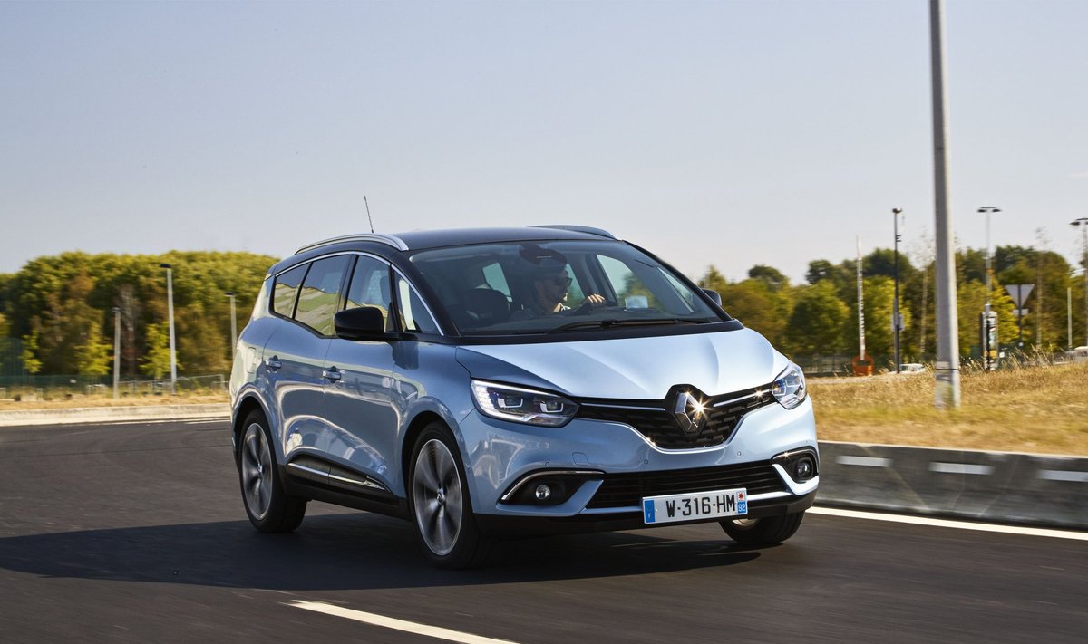 "Renault" pajamas augina nauji modeliai
