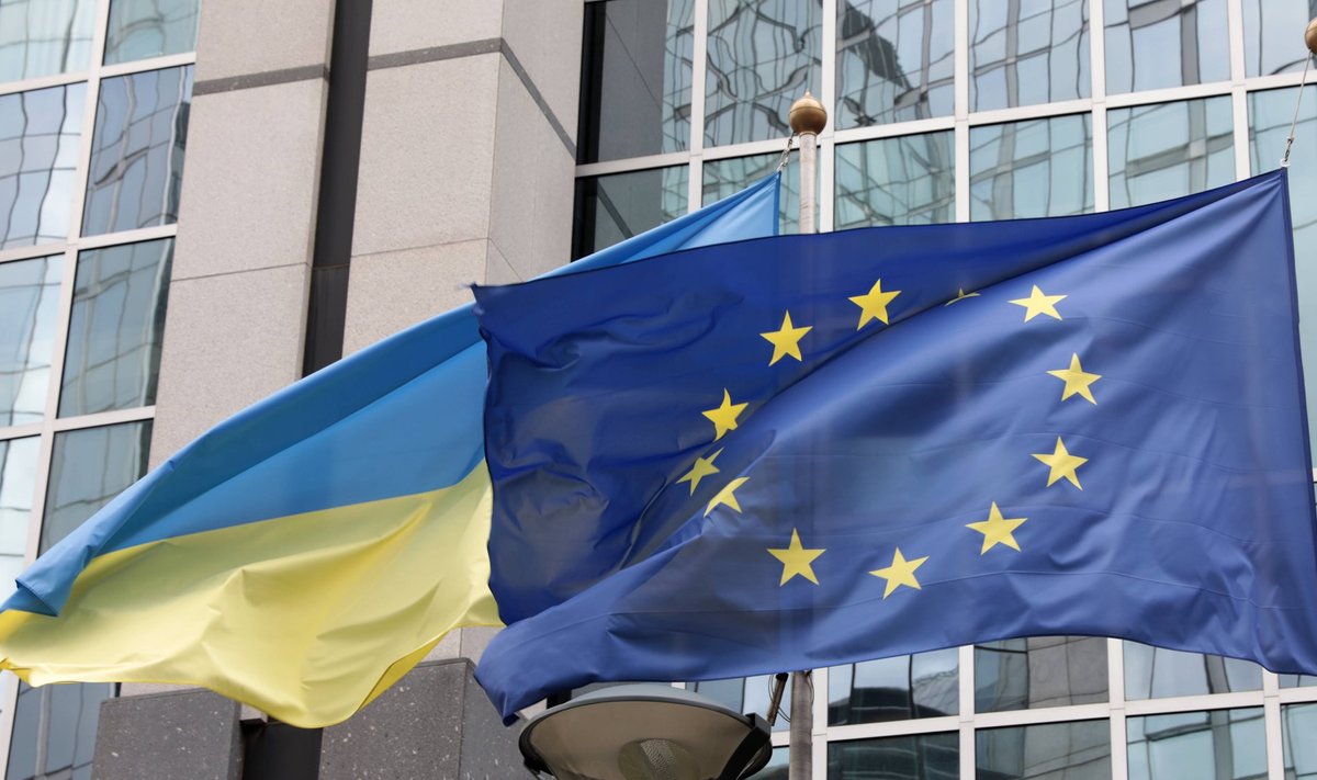 Ukrainos ir Europos Sąjungos vėliavos