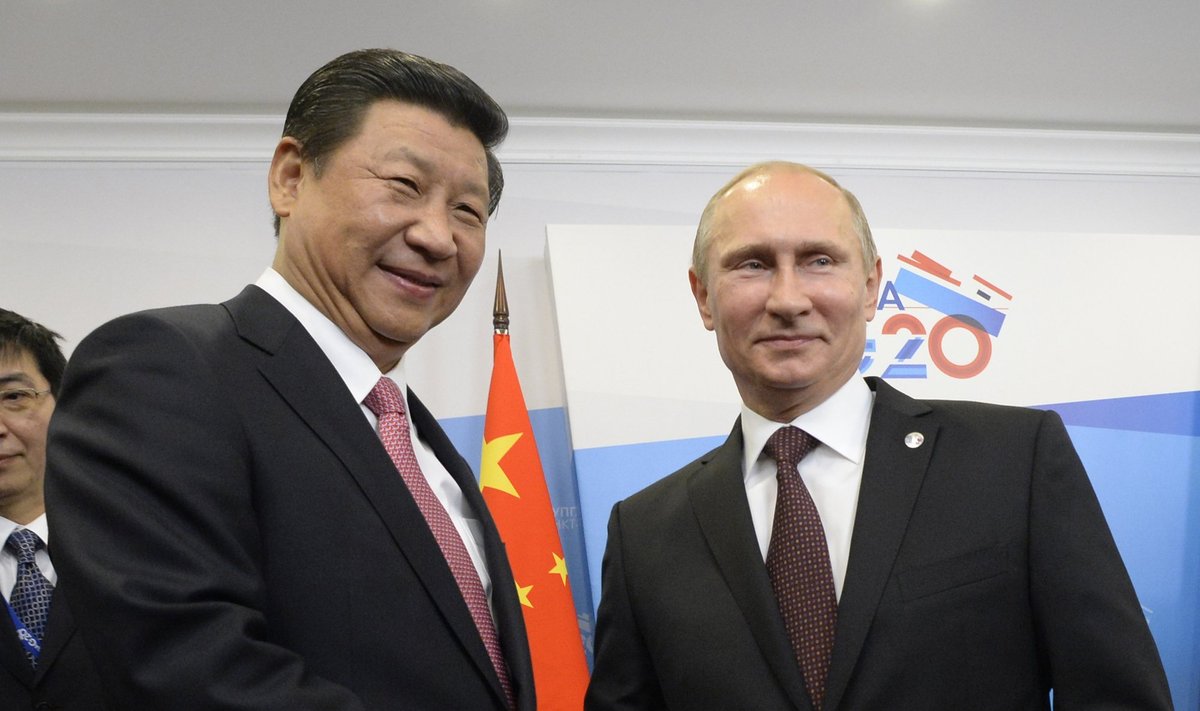 Kinijos prezidentas Xi Jinpingas ir Vladimiras Putinas