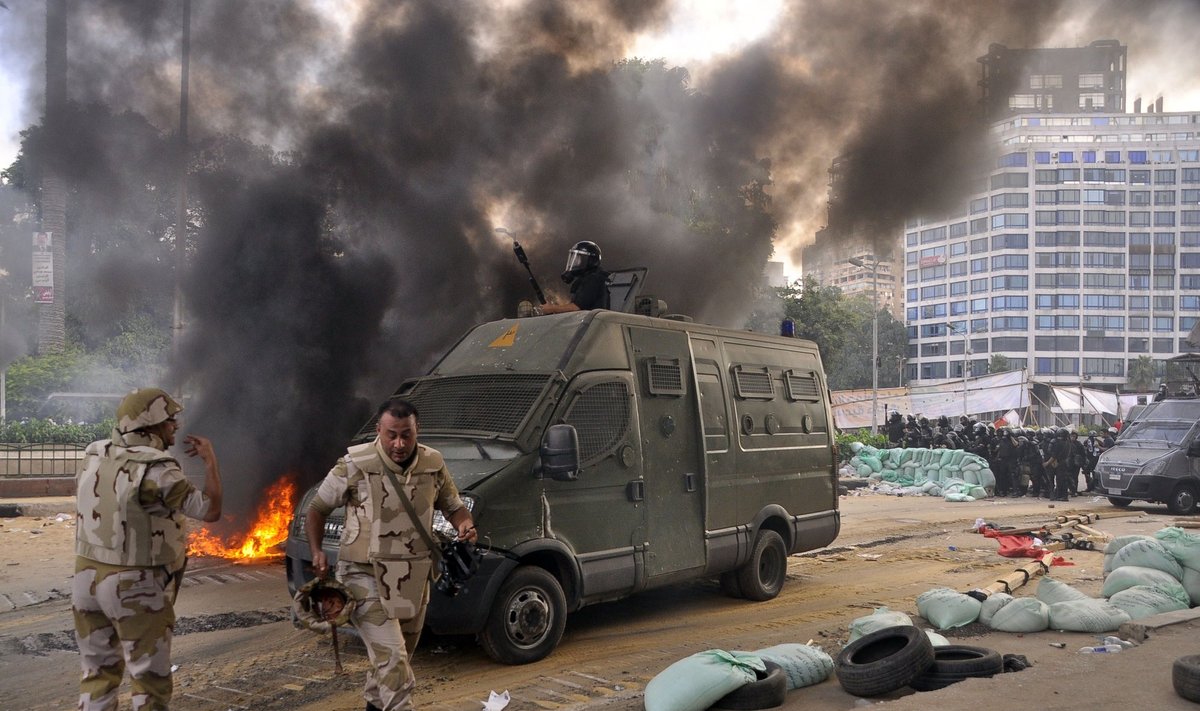 Egipto policija ėmė vaikyti M. Mursi šalininkus