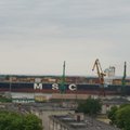 Laivą rekordininką į Klaipėdos uostą įginė vėjas