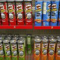 Ekspertai: sunkiausia perdirbti „Pringles“ skardines