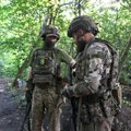 Ukrainos kariai sėkmingai puola Bachmuto kryptimi: tęsiasi sunkūs mūšiai