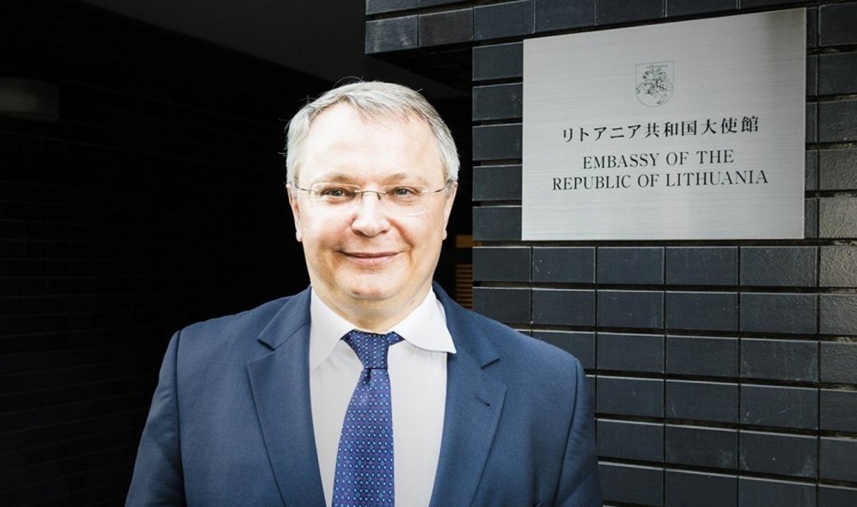 Lithuanian Ambassador to Japan Egidijus Meilunas in front of Embassy      Photo Ludo Segers