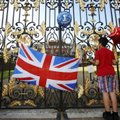 Britai nekantraudami laukia karališkojo kūdikio gimimo