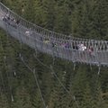Čekijoje – ilgiausias pasaulyje kabantis pėsčiųjų tiltas
