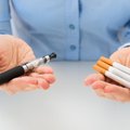 Kas geriau, norint mesti rūkyti – visiškas rūkymo atsisakymas ar perėjimas prie elektroninių cigarečių?
