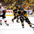 „Pingvinai“ tiesiog „sukapojo“ Otavos „senatorius“ NHL finalo Rytuose penktame mače
