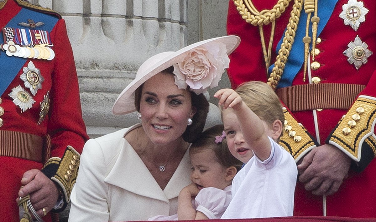 Princas George ir princesė Charlotte Karalienės gimtadienio iškilmėse