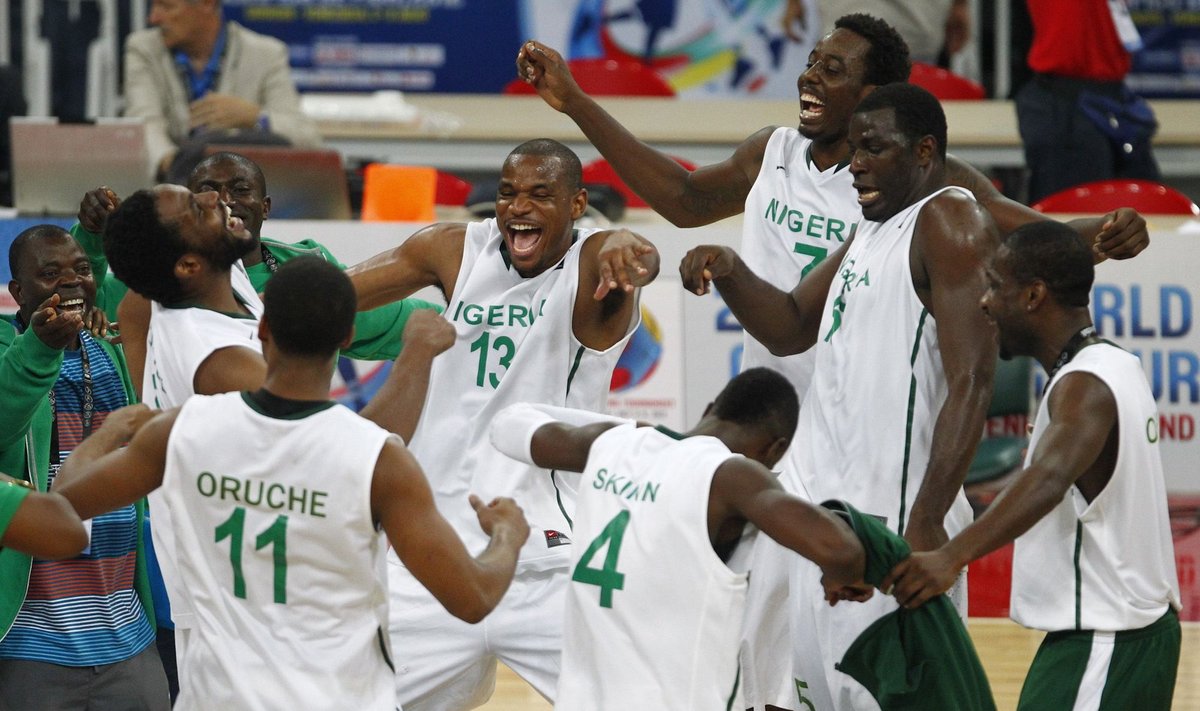 Nigerijos krepšinio rinktinės pergalės šokis