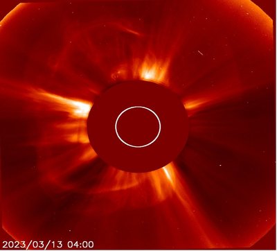 Galingas Saulės vainikinės masės išsiveržimas, laimei, nebuvo nukreiptas į Žemę. NASA nuotr.