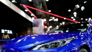 Elektromobilių pardavimai siunčia rimtą signalą automobilių gamintojams