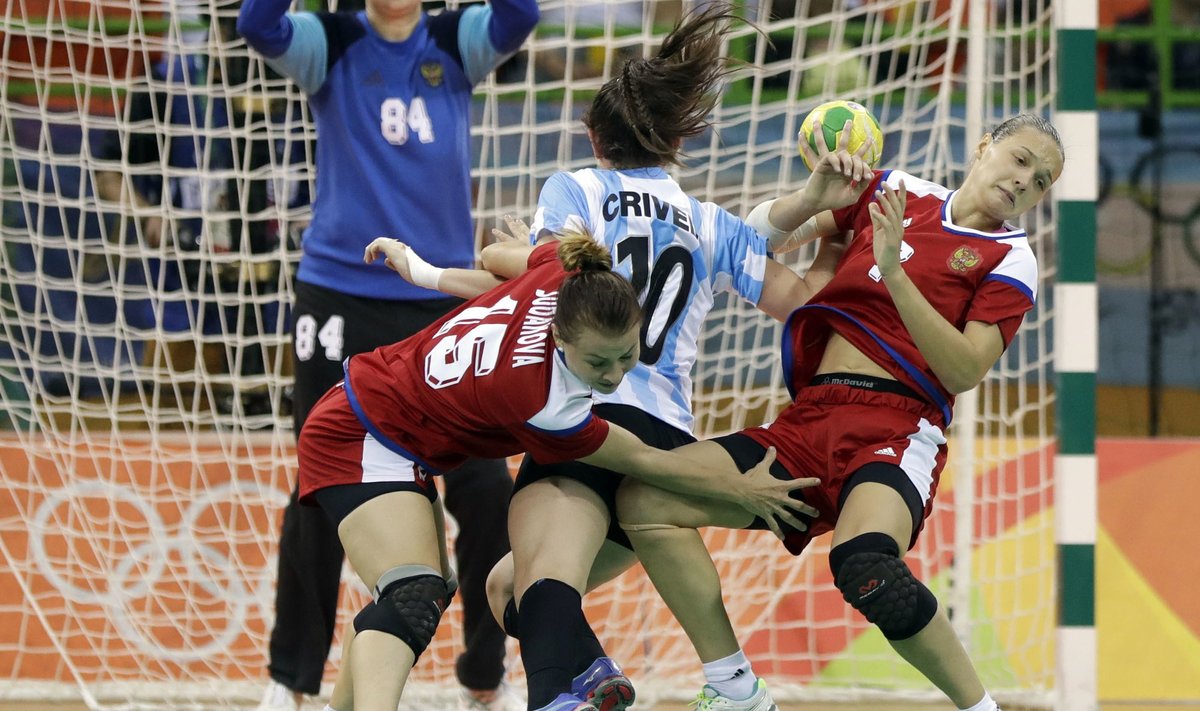 Moterų rankinis: Rusija – Argentina