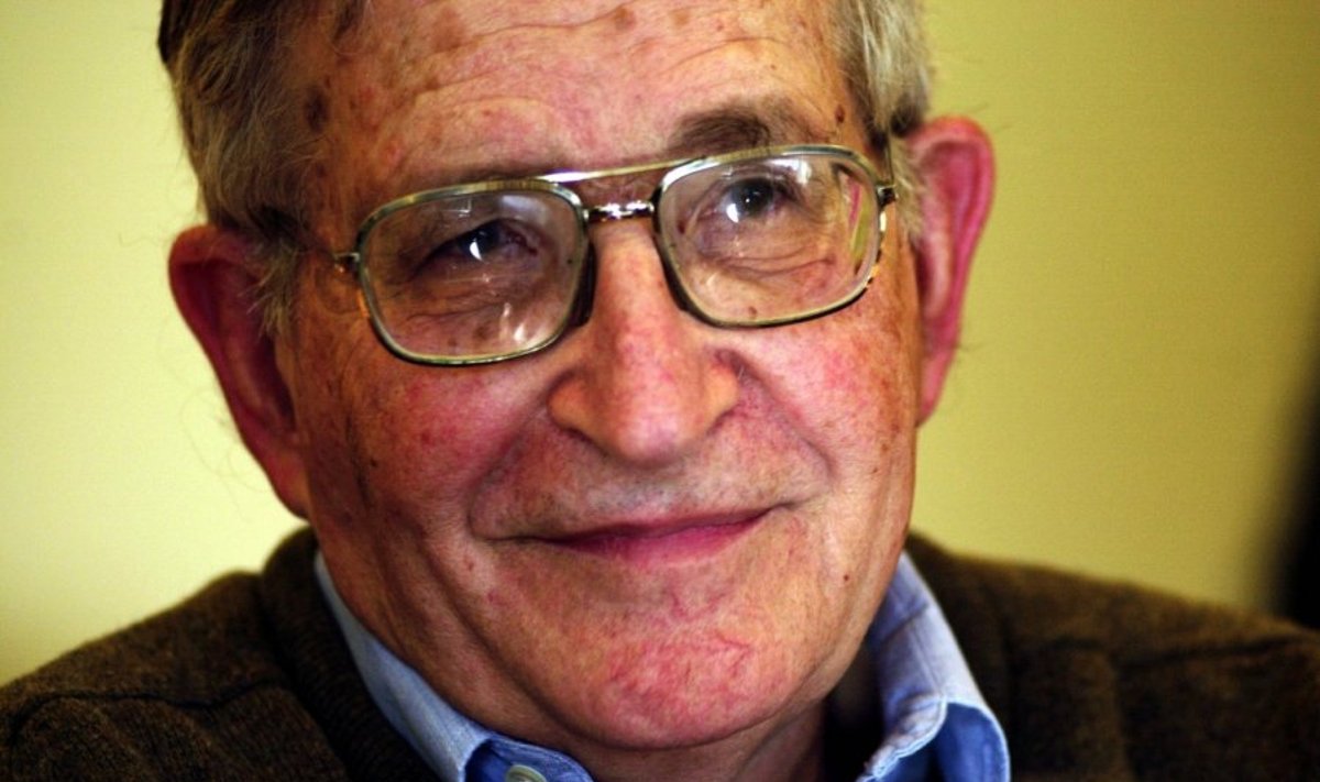 Noamas Chomsky