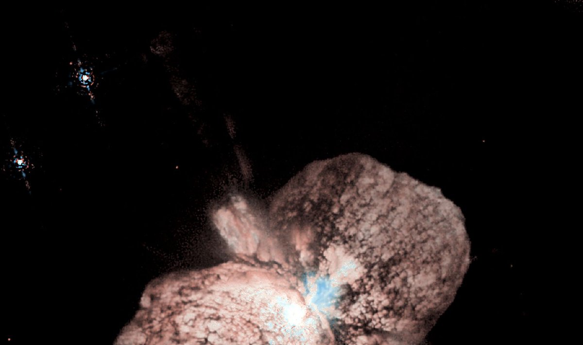 Milžiniški dujų ir dulkių debesys apie Eta Carinae