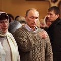 V.Putinas sutiko Kalėdas protėvių kaime
