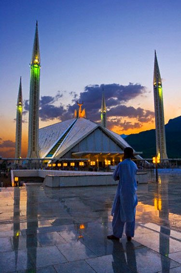 Mečetė Islamabade (Pakistanas).