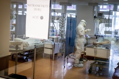 Santaros klinikų Anesteziologijos intensyvios terapijos ir skausmo gydymo centras. Sutrumpintai jis vadinamas tiesiog pirmuoju reanimacijos skyriumi. 