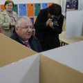 Serbijoje vyksta rinkimai, kuriuos turėtų laimėti premjero partija, siekianti ateities ES