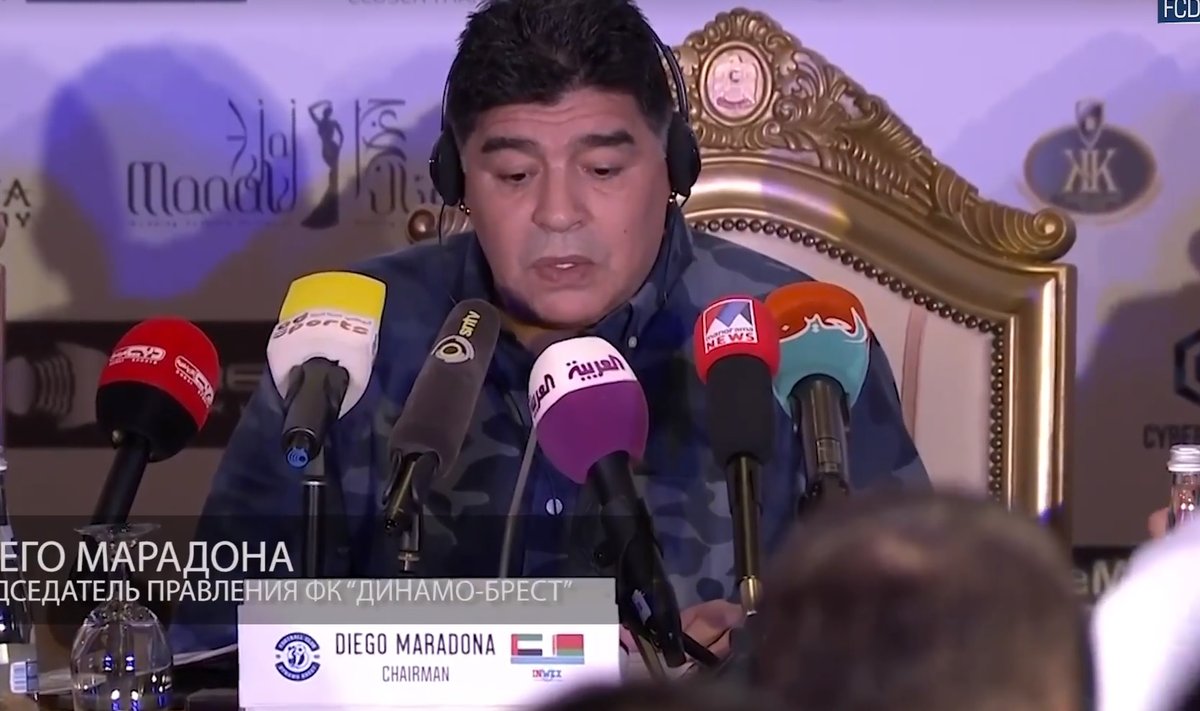 Diego Maradona spaudos konferencijoje
