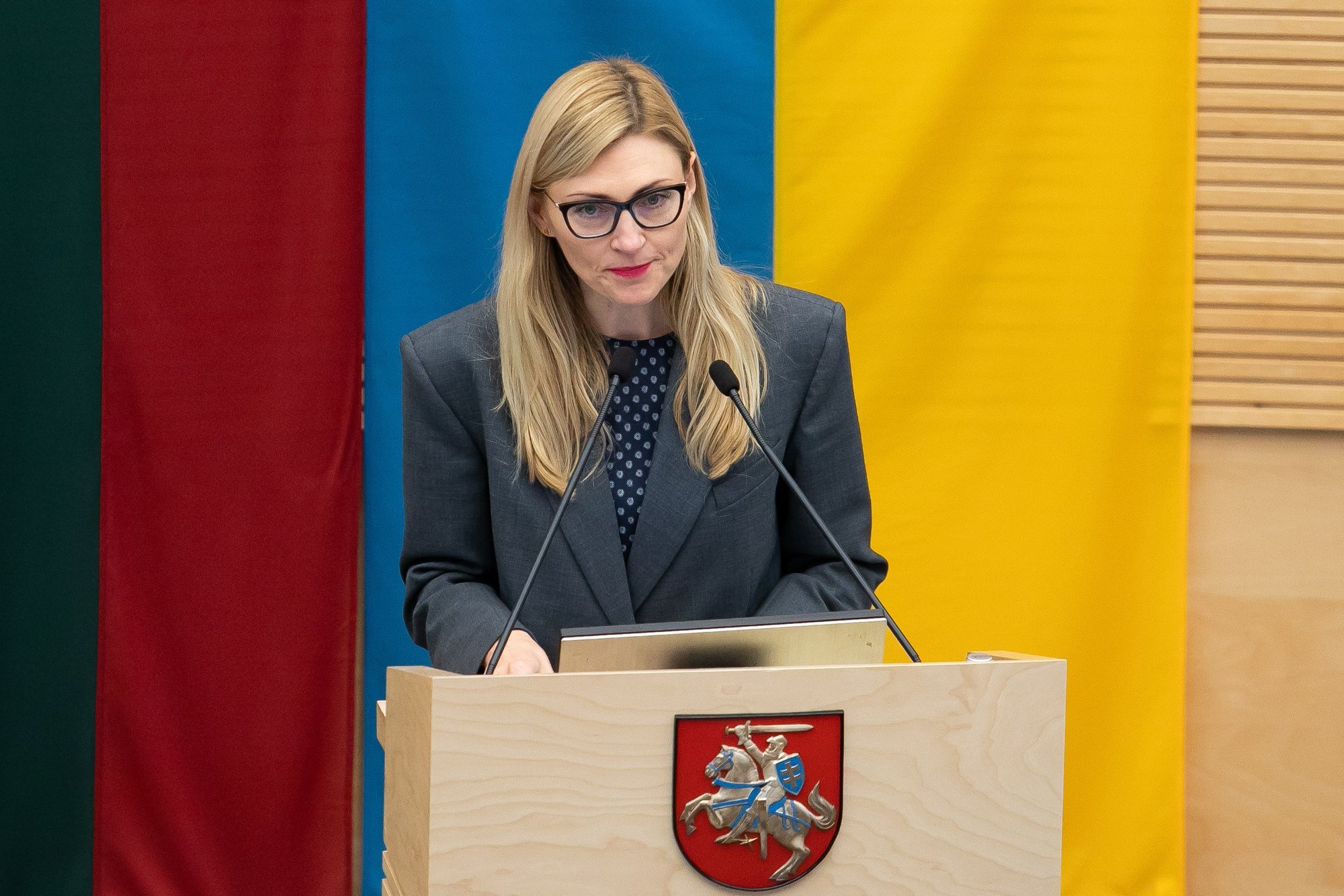 Руководитель Службы защиты прав ребенка и усыновления: мы получаем ...