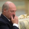 A. Lukašenka įpareigojo valstybės tarnautojus įdarbinti jų sutuoktinius ir meilužius