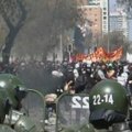 Čilės gatvėse protestuojantys studentai susirėmė su policija