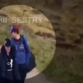 Paviešintas vaizdo įrašas, kuriame Ksenija Sobčiak pėsčiomis kerta Lietuvos sieną