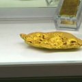 San Franciske bus parduotas neseniai rastas 2,7 kg aukso grynuolis