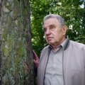 Visuomenininkai kreipėsi į Benkunską: siūlo obelų sodelį Karoliniškėse pervadinti Justino Marcinkevičiaus vardu