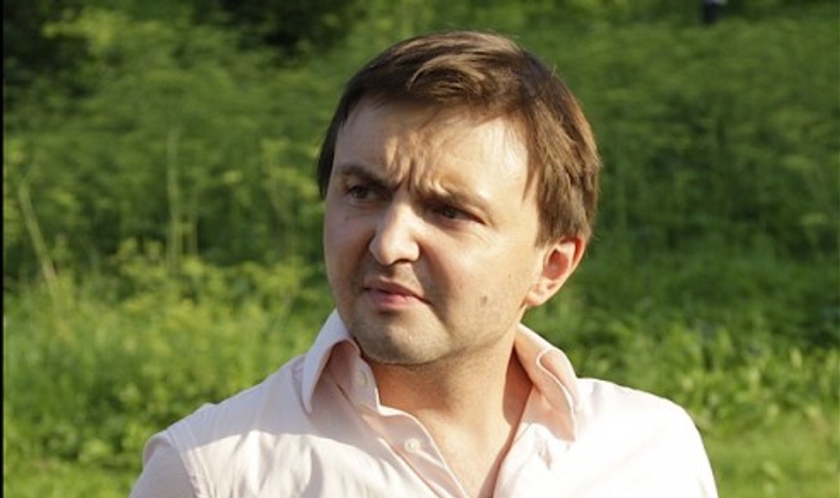 Stano jau sūpuoja sūnų Delfi veidai