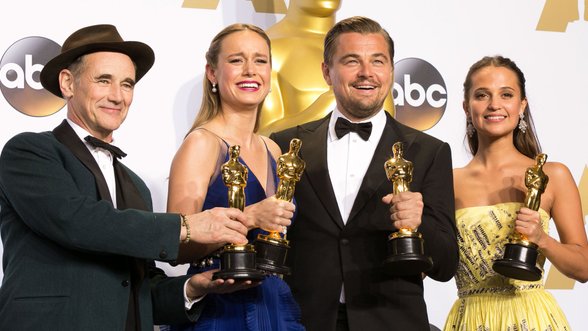 Paskelbti „Oskarų“ nominantai: rekordą pasiekęs filmas pakartojo „Titaniko“ šlovę