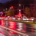 Kelininkai: šiaurės Lietuvoje keliai daug kur šlapi, naktį vietomis numatomas snygis