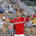 Prie sienos finale priremtas Džokovičius išsisuko ir triumfavo „Roland Garros“ turnyre