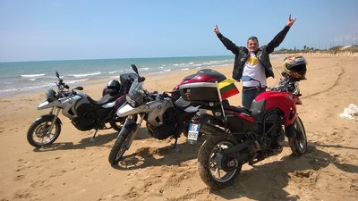 Lietuvių kelionė aplink Siciliją motociklais