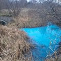 Lietaus kanale vanduo nusidažė mėlynai: priežastis aiškinasi aplinkosaugininkai