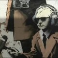 Netoli britų žvalgybos agentūros atsirado, kaip manoma, Banksy piešinys