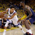 L. Jamesas vėl siautė, bet „Warriors“ ir S. Curry – jau tik per žingsnį nuo NBA aukso žiedų