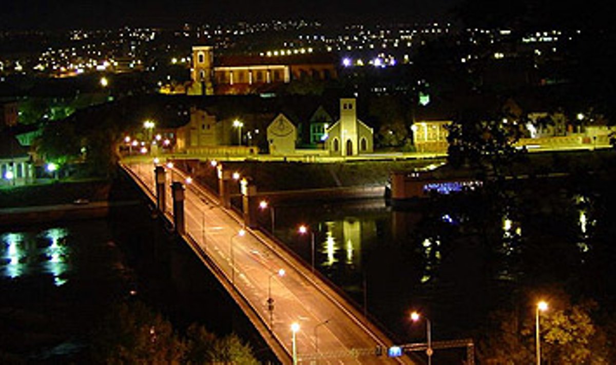 Kauno panorama naktį