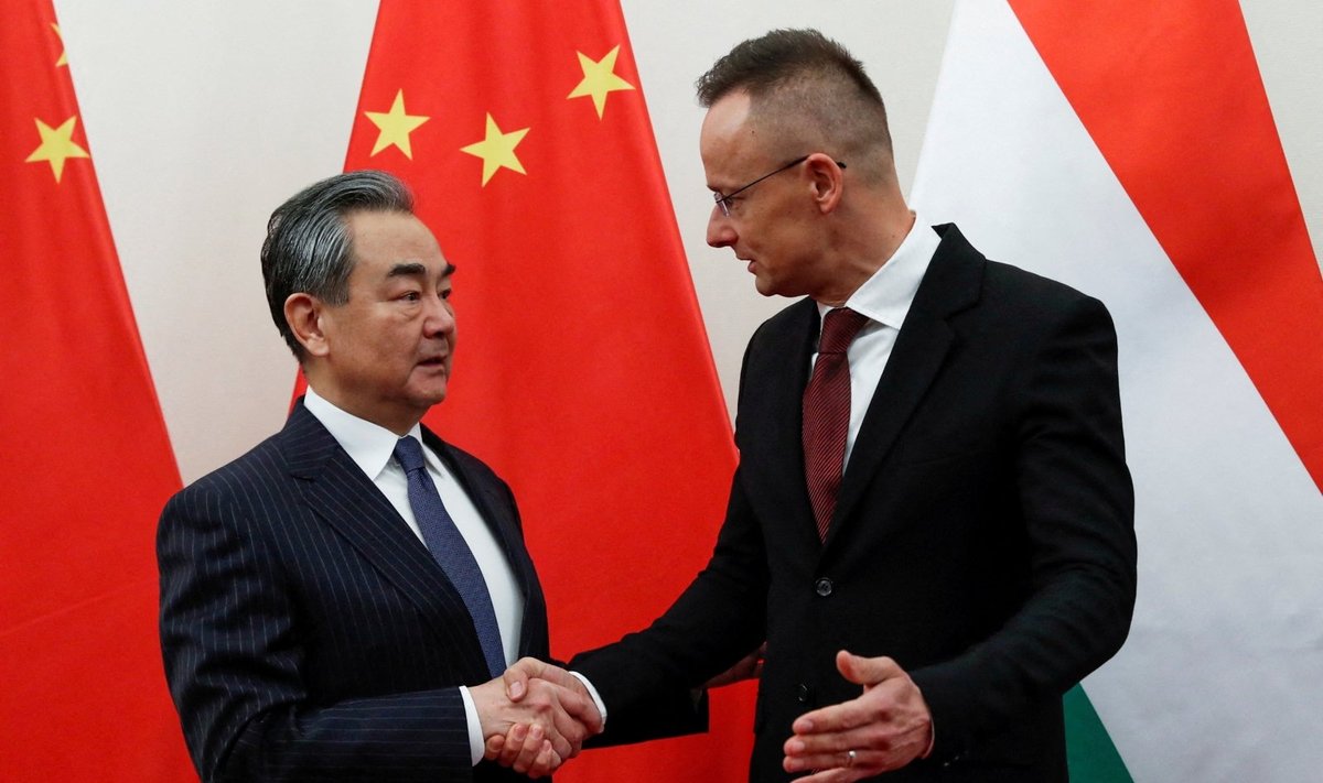 Vengrijos užsienio reikalų ministras Peteris Szijjarto susitiko su Kinijos diplomatijos vadovu