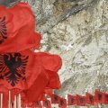 Didžioji Britanija siunčia daugiau pajėgų į Kosovą
