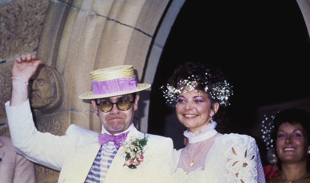 Elton John ir Renate Blauel