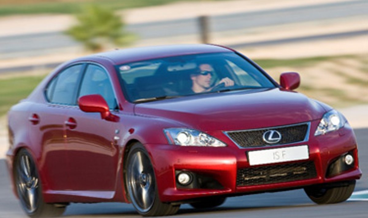 "Lexus IS F"