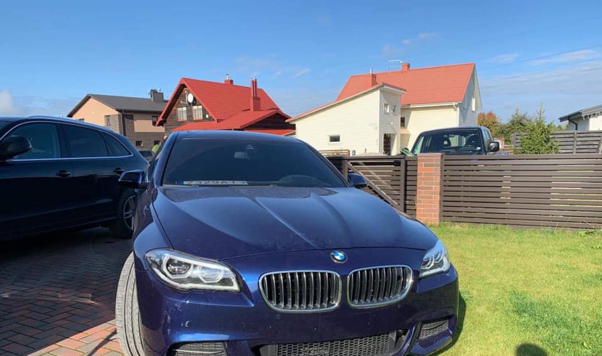 Kaune Aleksote naktį dingo prabangus BMW 550i