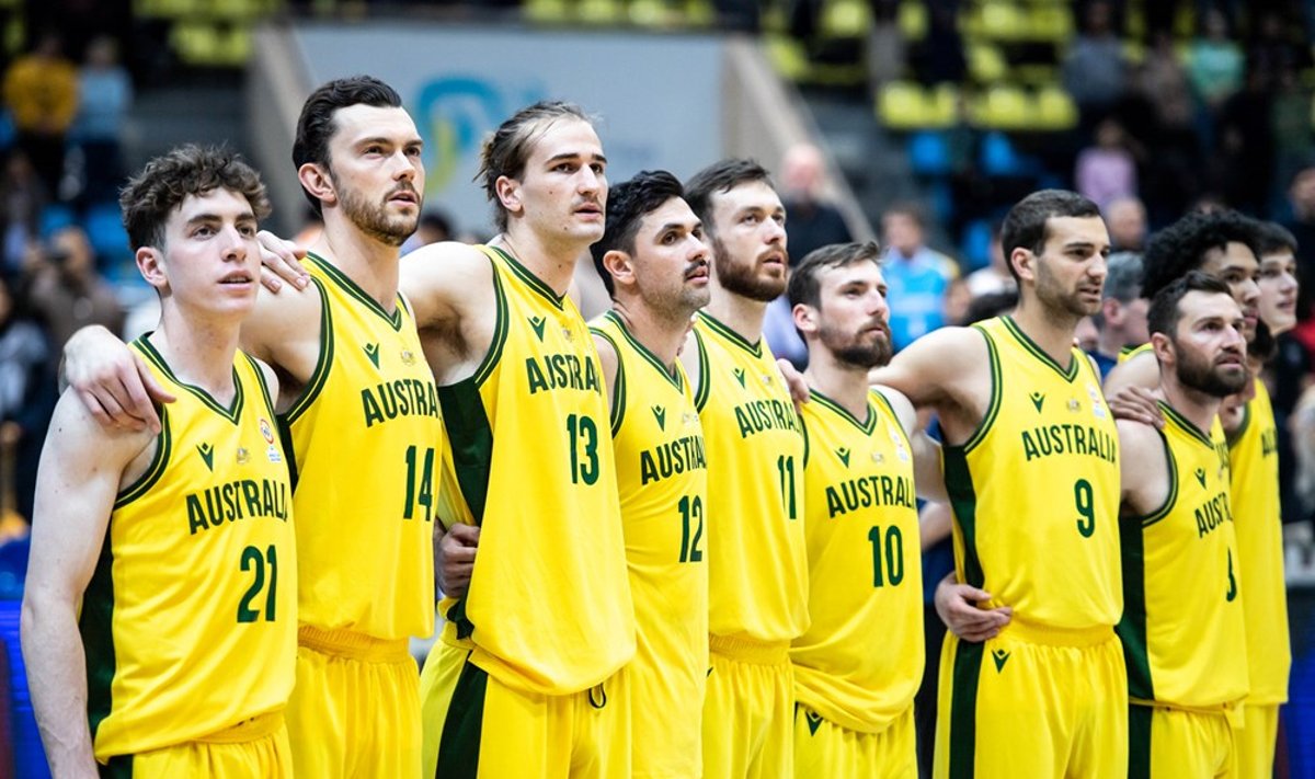 Australijos krepšinio rinktinė prieš dvikovą su Kazachstanu